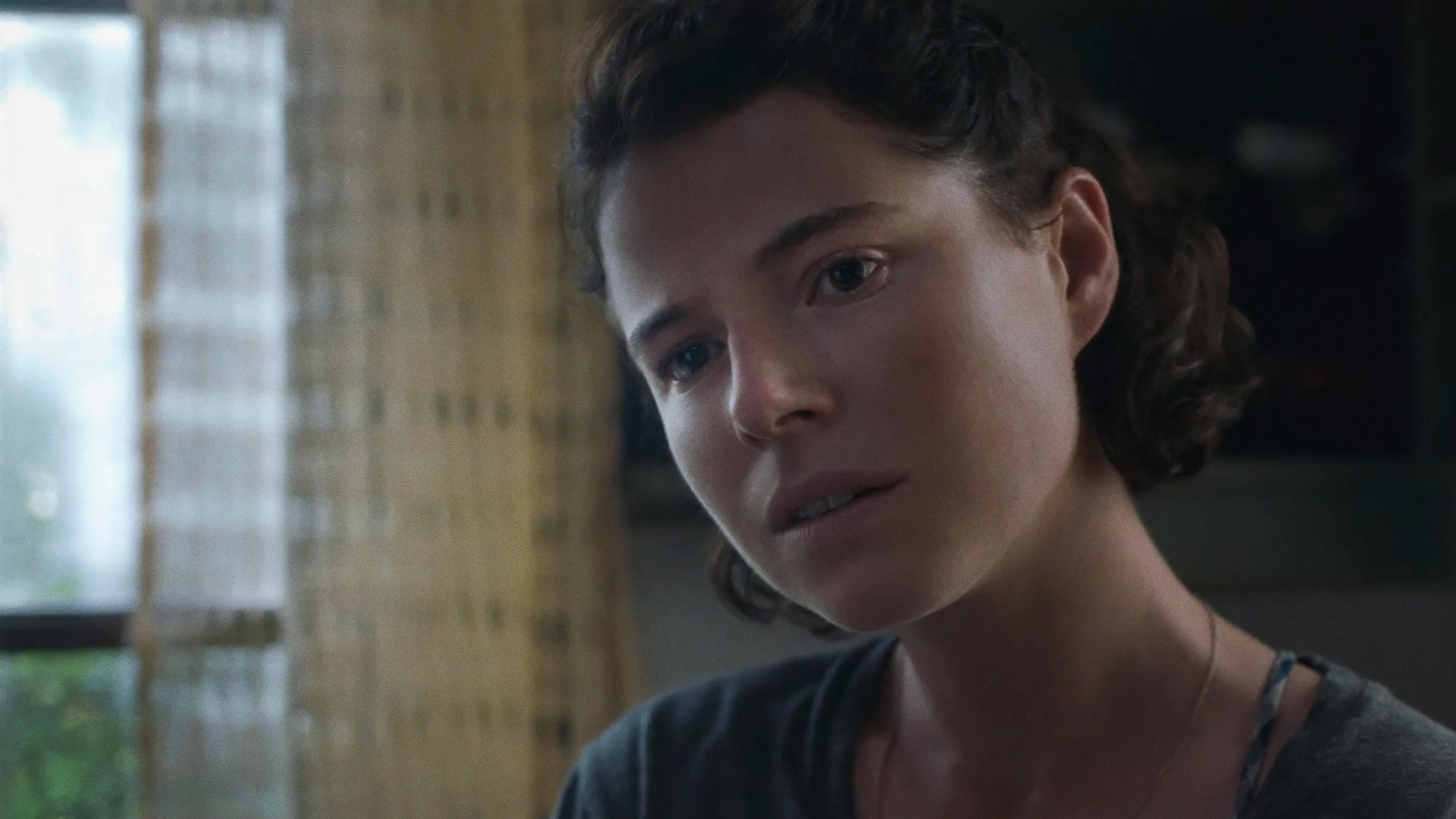 Sürpriz: Jessie Buckley - “Karanlık Kız” Sürpriz: Jessie Buckley - “Karanlık Kız”