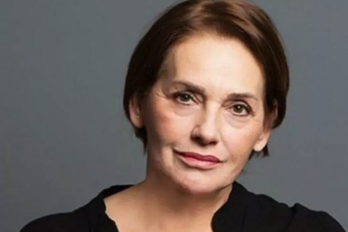 Nur SürerNur Sürer (Hülya Soykan) Nur SürerNur Sürer (Hülya Soykan)