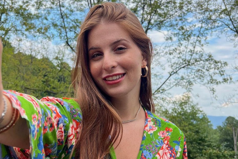 Zeynep ÖzkayaZeynep Özkaya Zeynep ÖzkayaZeynep Özkaya