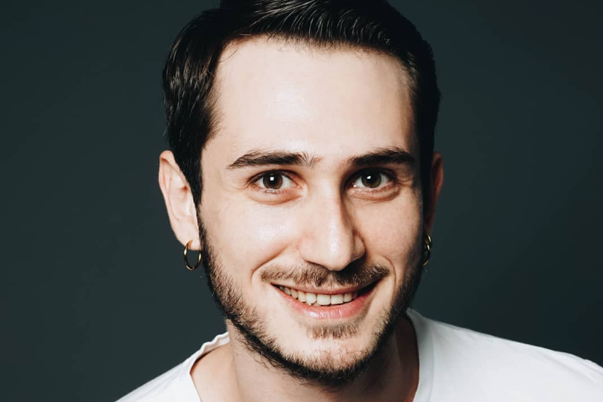 Orkuncan İzan kaç yaşında?