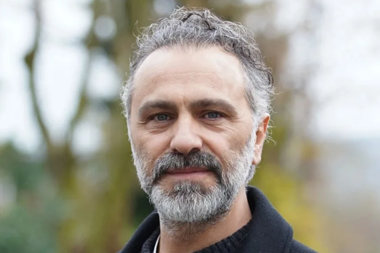 Serdar OrçinSerdar Orçin Serdar OrçinSerdar Orçin