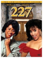 227 Sezon 1 (1985) afişi