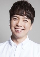 Do Young-Woong fotoğrafı