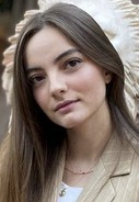 Elif Gezer  fotoğrafı