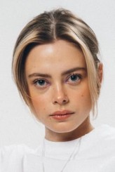 Elli Rhiannon Müller Osborne fotoğrafı Elli Rhiannon Müller Osborne fotoğrafı