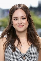 Hayley Orrantia fotoğrafı