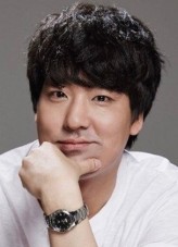 Kim Joo-Hee (i) fotoğrafı