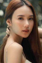 Narilya Gulmongkolpech fotoğrafı