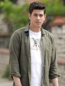 Anamız Var (2018) afişi