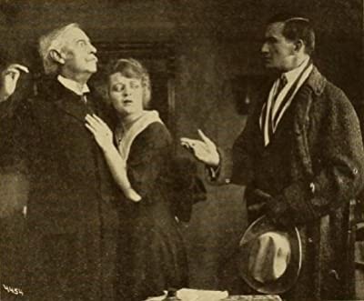 Ashes On The Hearthstone (1917) afişi Ashes On The Hearthstone (1917) afişi