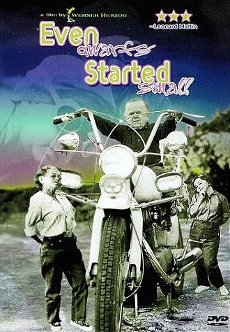 Cücelerde Başta Küçüktü (1970) afişi Cücelerde Başta Küçüktü (1970) afişi