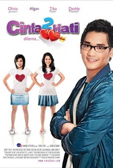 Cinta 2 Hati (2010) afişi