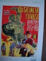 Düşkünler Yuvası (1957) afişi