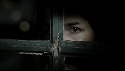 Dans l'ombre (2004) afişi Dans l'ombre (2004) afişi