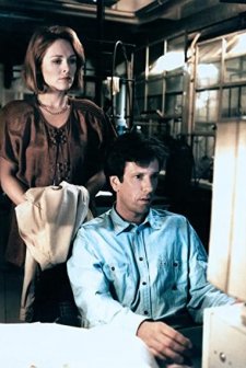 Halál Sekély Vízben (1994) afişi