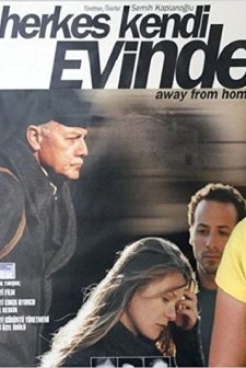 Herkes Kendi Evinde (2001) afişi