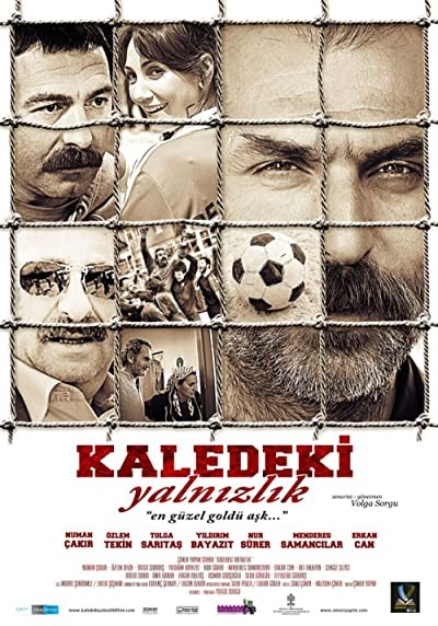 Kaledeki Yalnızlık (2011) afişi Kaledeki Yalnızlık (2011) afişi