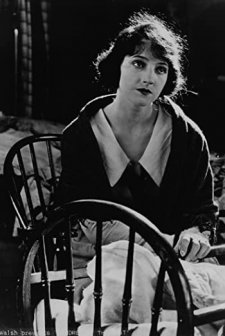 Kindred Of The Dust (1922) afişi