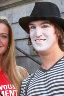 La croix rouge: le début de la quinzaine (2014) afişi