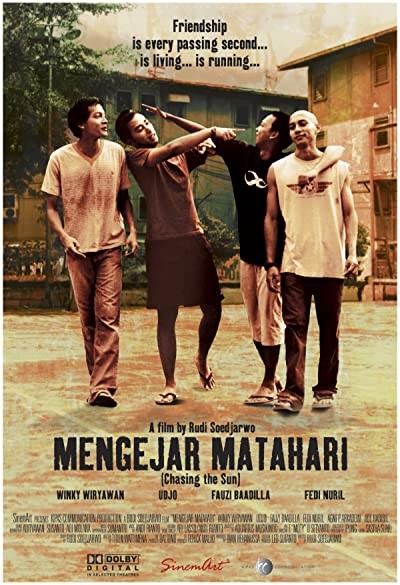Mengejar Matahari (2004) afişi Mengejar Matahari (2004) afişi