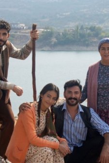 Petrol sevdası (2022) afişi