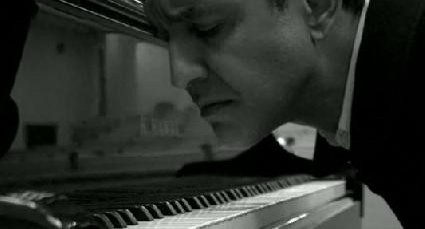 The Handless Pianist (2008) afişi The Handless Pianist (2008) afişi