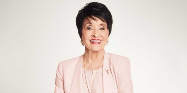 Efsanevi Broadway Yıldızı Chita Rivera Hayatını Kaybetti. Efsanevi Broadway Yıldızı Chita Rivera Hayatını Kaybetti.