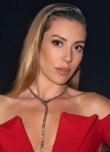 Sinem Kobal, Uzun Süre Sonra Setlere Geri Dönüyor!