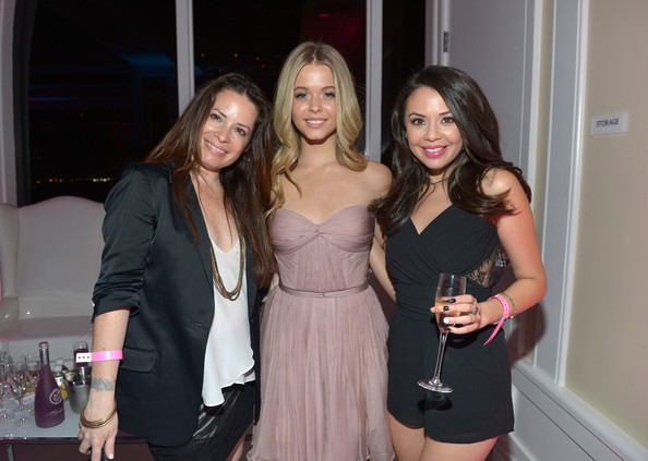 Sasha Pieterse Fotoğrafları 105