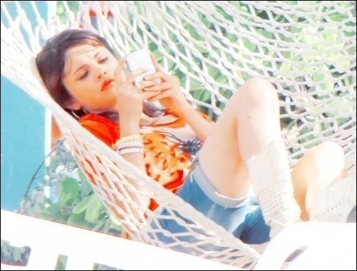 Selena Gomez Fotoğrafları 640