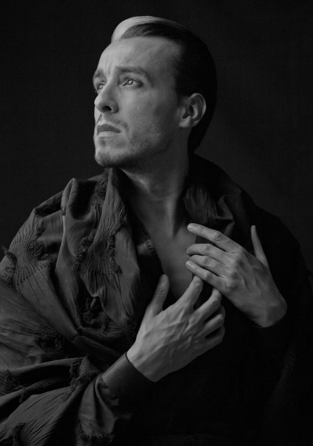 Cem Adrian fotoğrafı