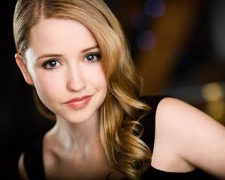 Emily Tennant Fotoğrafları 2