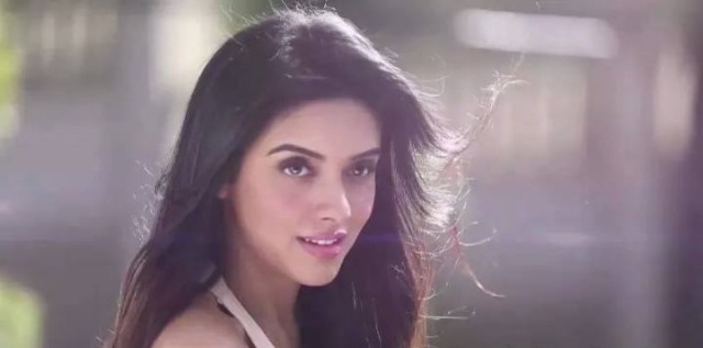 Asin Thottumkal Fotoğrafı