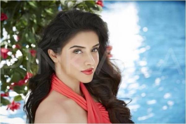 Asin Thottumkal Fotoğrafı