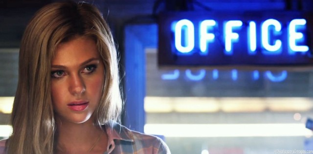 Nicola Peltz Fotoğrafları 54