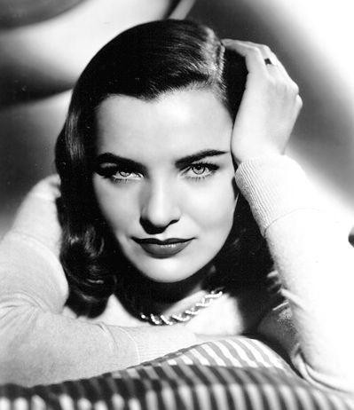 Ella Raines Fotoğrafları 10