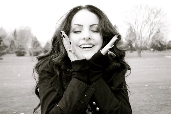 Elizabeth Gillies Fotoğrafları 9