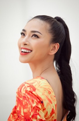 Veronica Ngo Fotoğrafı