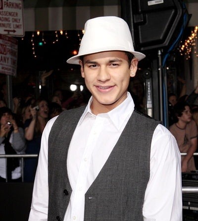 Bronson Pelletier Fotoğrafları 15