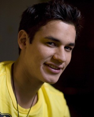 Bronson Pelletier Fotoğrafları 36