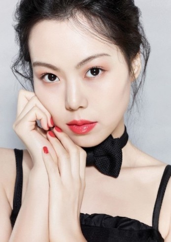 Kim Min-hee Fotoğrafı