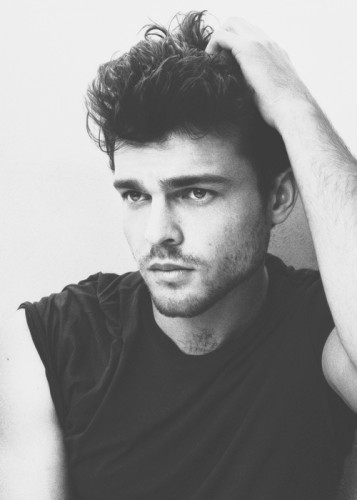 Alden Ehrenreich Fotoğrafları 24