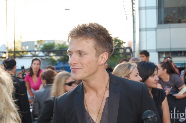 Charlie Bewley Fotoğrafları 36