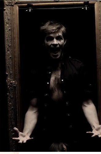 Liam McIntyre Fotoğrafı
