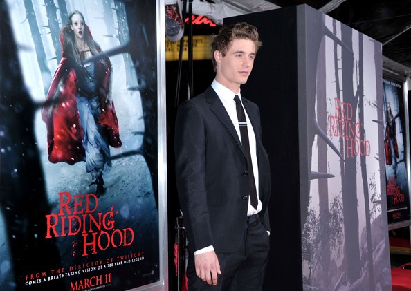 Max Irons Fotoğrafları 12