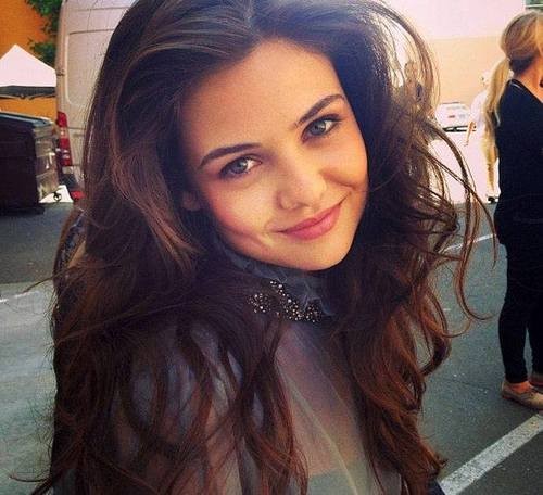 Danielle Campbell Fotoğrafı