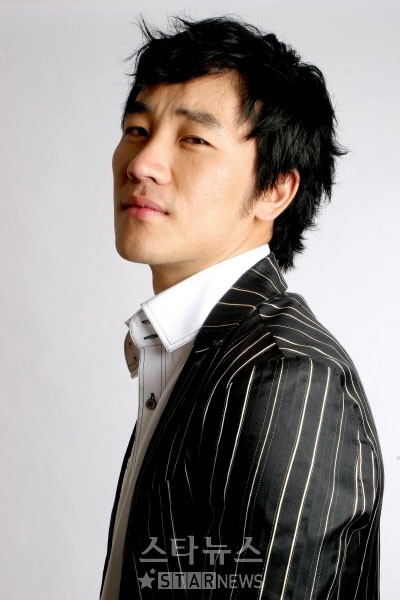 Uhm Tae-woong Fotoğrafları 14