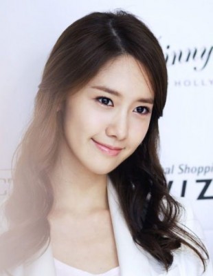 Im Yoon-ah Fotoğrafı