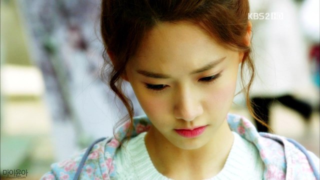 Im Yoon-ah Fotoğrafı