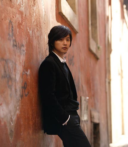 Shin Dong Wook Fotoğrafı